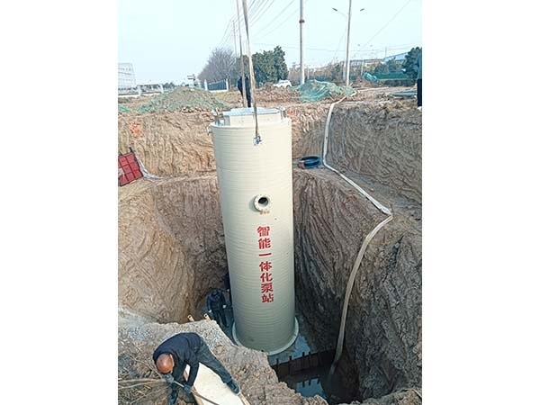 河南一體化泵站安裝調(diào)試現(xiàn)場